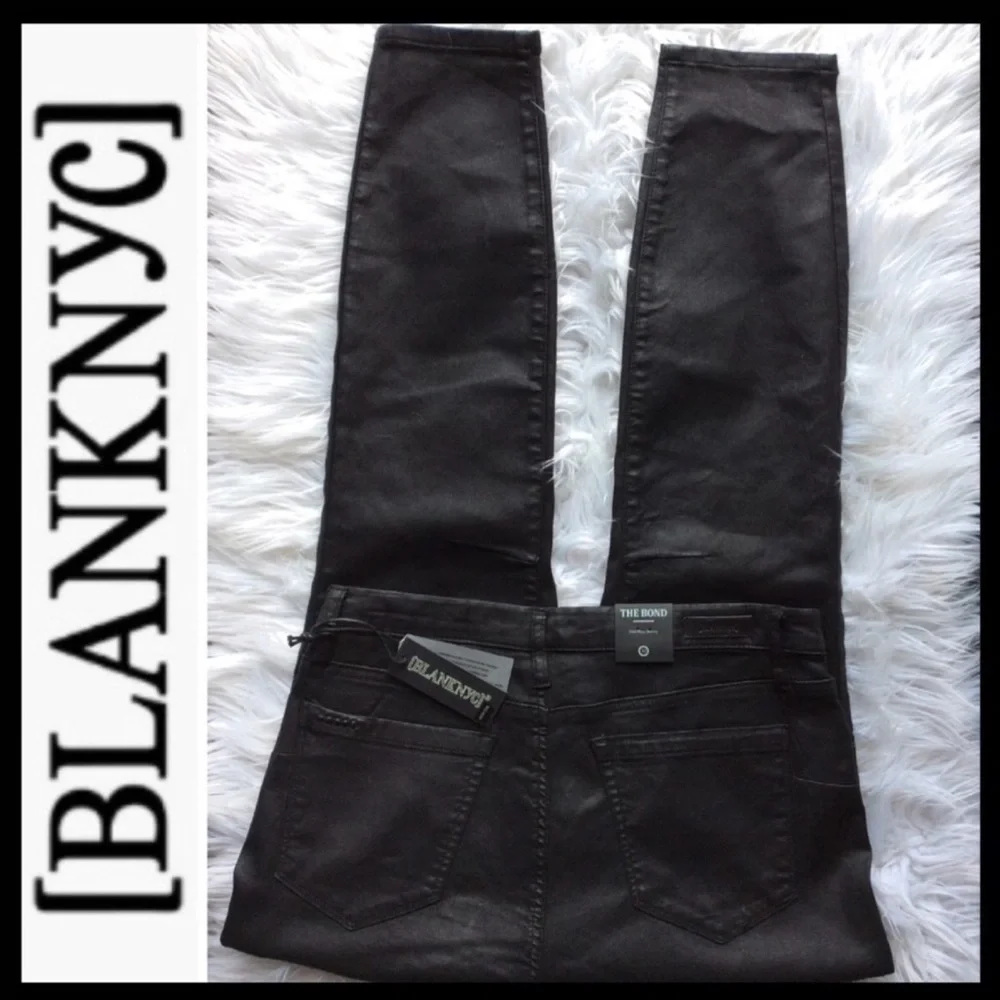 NWT [BLANKNYC] The Bond Skinny Jean
